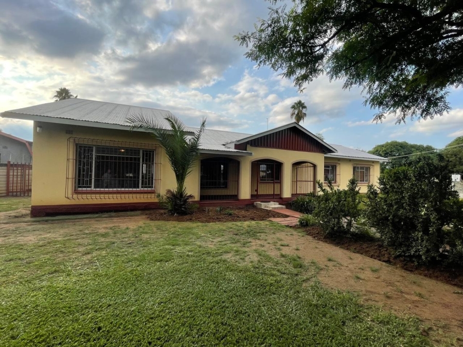 3 Bedroom Property for Sale in Oos Einde North West